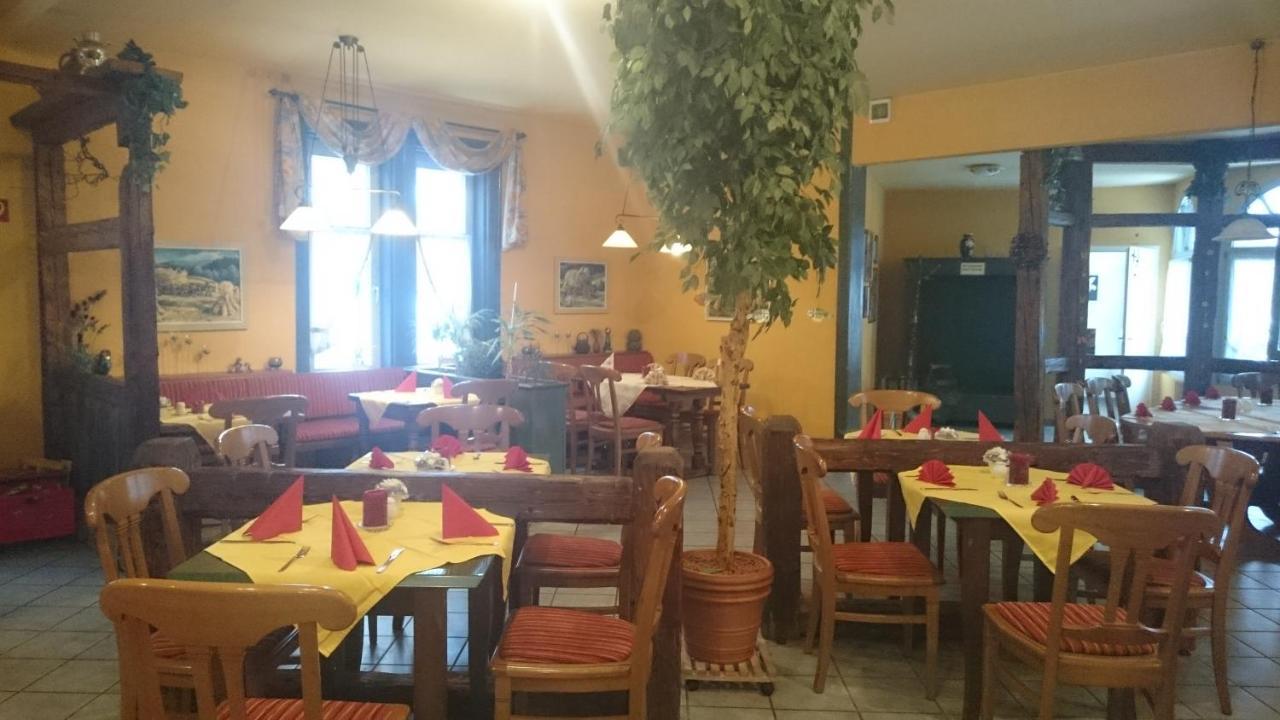 Gaststaette Und Pension Felsenthal Tabarz Exterior photo
