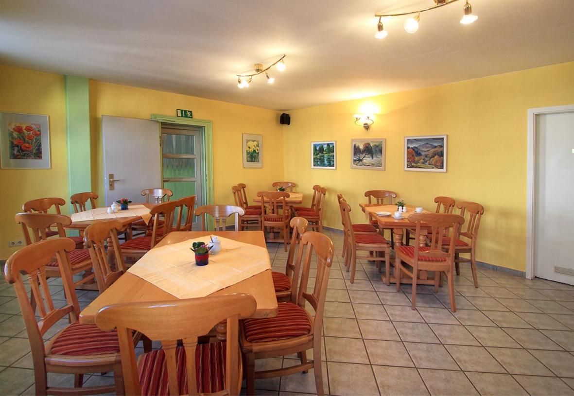 Gaststaette Und Pension Felsenthal Tabarz Exterior photo