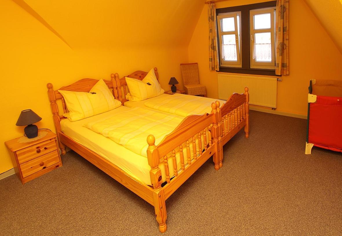 Gaststaette Und Pension Felsenthal Tabarz Room photo