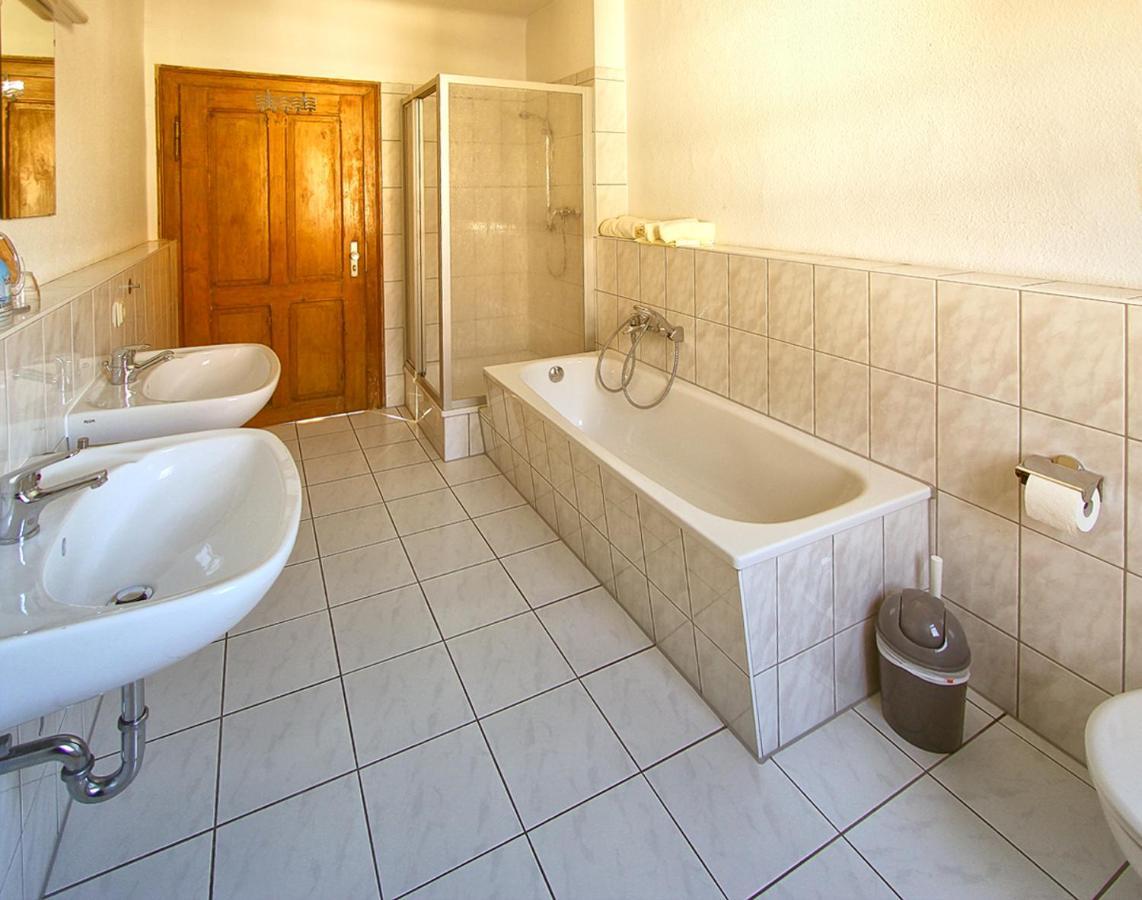Gaststaette Und Pension Felsenthal Tabarz Room photo